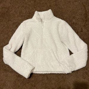 Aeropostale fuzzy half zip, small